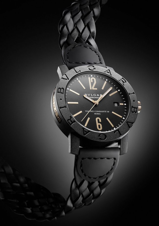 Introducing The Conventional Bvlgari Charming Carbon Gold Replica Watch